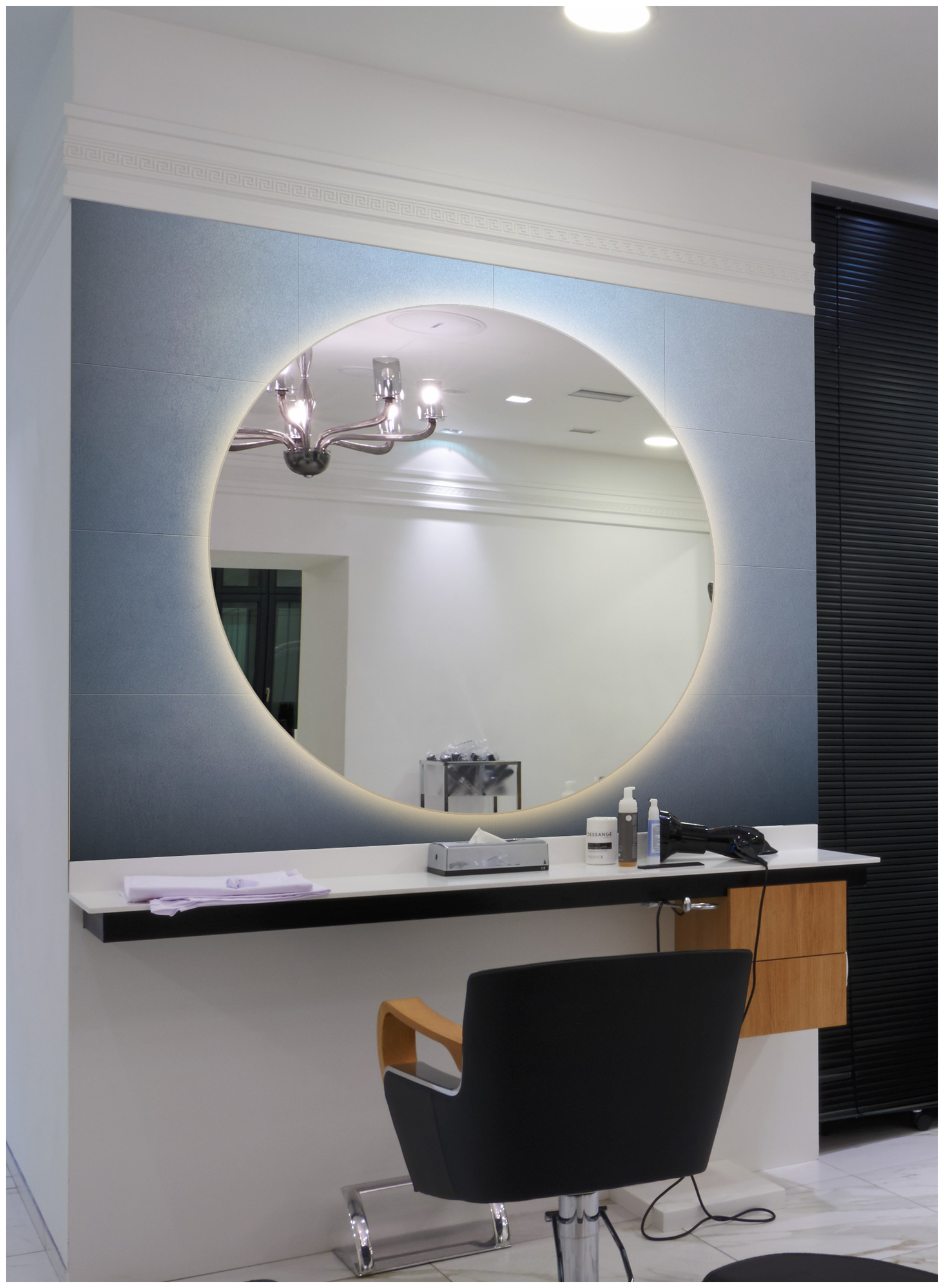 Зеркало для ванной Sun D90 круглое "парящее" с тёплой LED-подсветкой