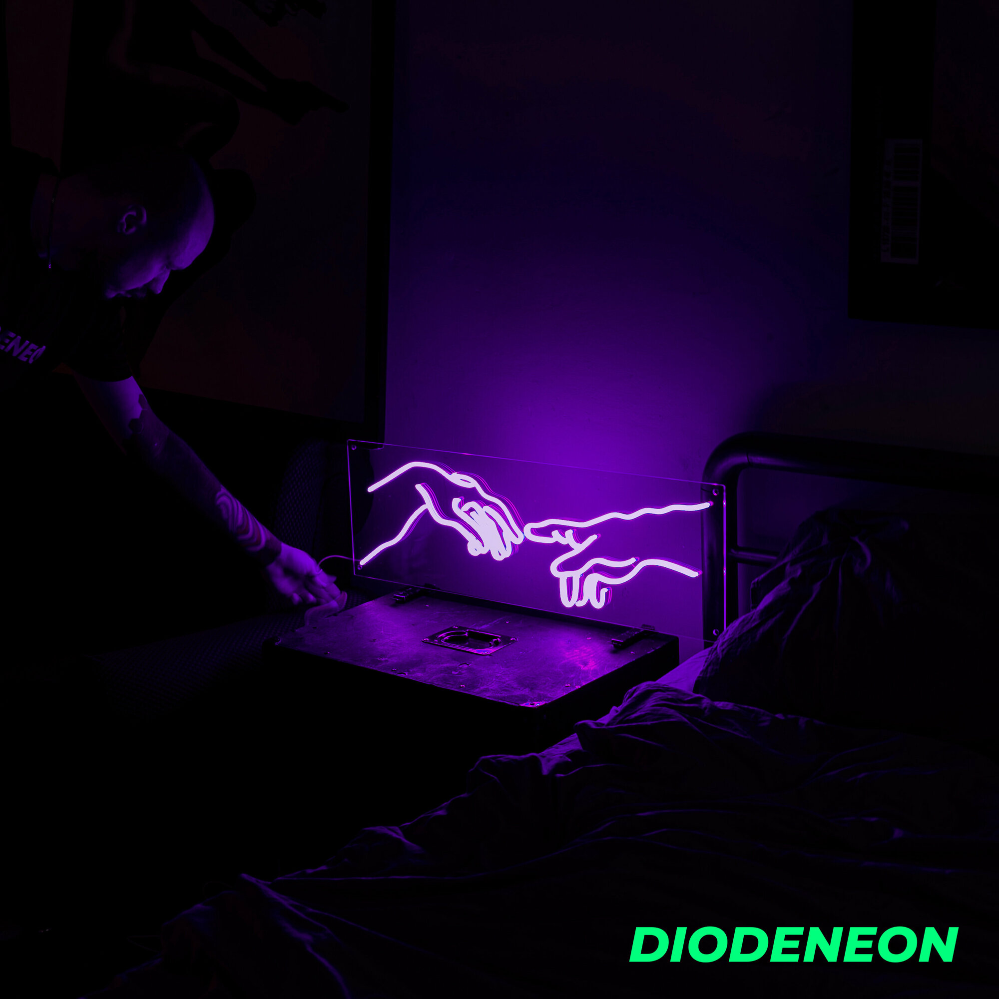 DIODENEON / Неоновая вывеска, светильник - Сотворение 79х25 см, фиолетовый