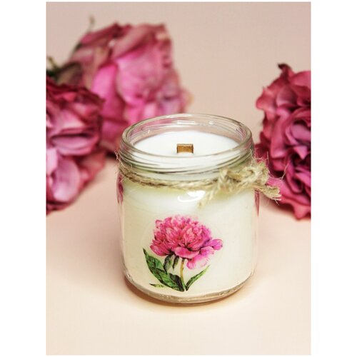 Свеча ароматическая с деревянным фитилем - аромат Пион 80 мл 333₽