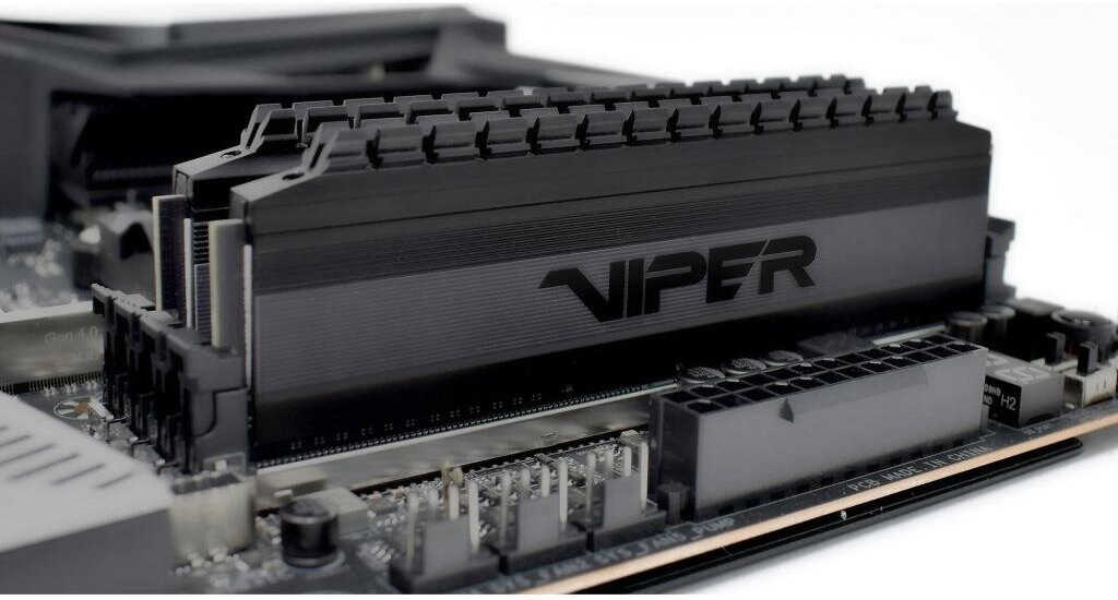 Оперативная память Patriot Viper 4 Blackout DDR4 - 2x 4GB, 3200 МГц, DIMM, CL16, RTL (pvb48g320c6k)