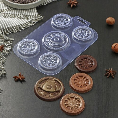 Форма для шоколада и конфет пластиковая Набор автолюбителя цвет прозрачный 600₽