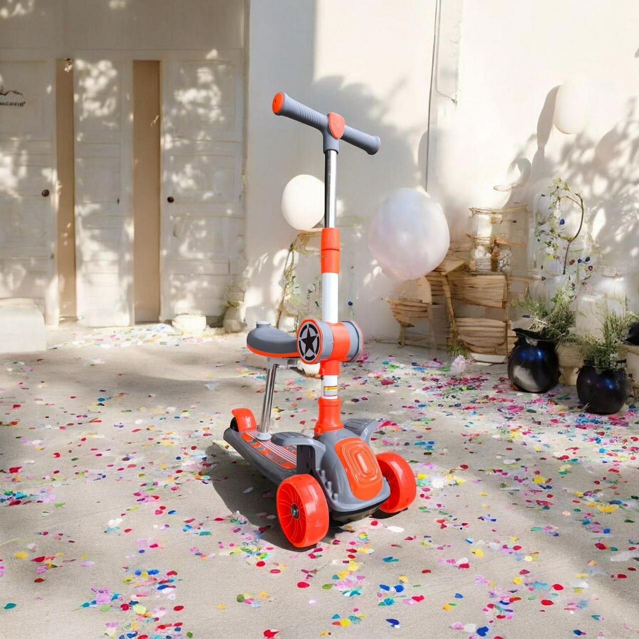 Самокат трех колесный с сидением музыкой и подсветкой красный