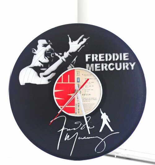 Настенные часы из пластинки Freddie Mеrcury / Фредди Меркьюри
