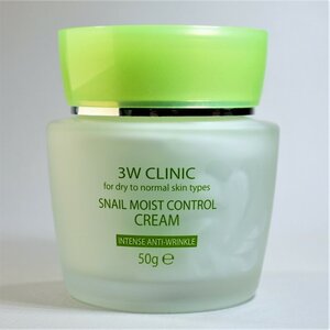 Антивозрастной крем для лица с экстрактом слизи улитки 3W Clinic Snail Moist Control 50мл