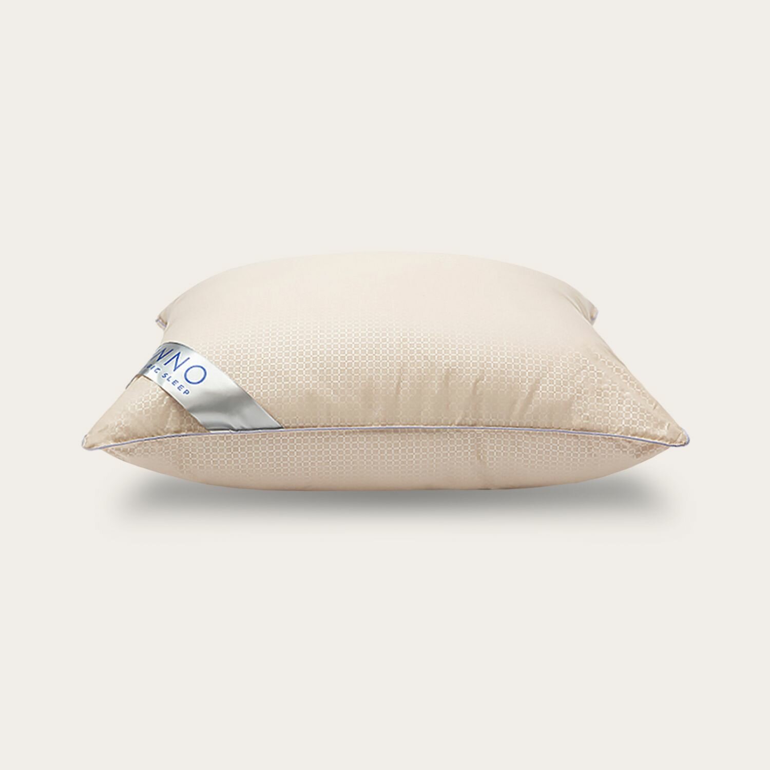 Подушка для сна и отдыха SONNO WHITE MAGIC, средней жесткости, гипоаллергенная, с кантом, 70x70 см, высота 15 см