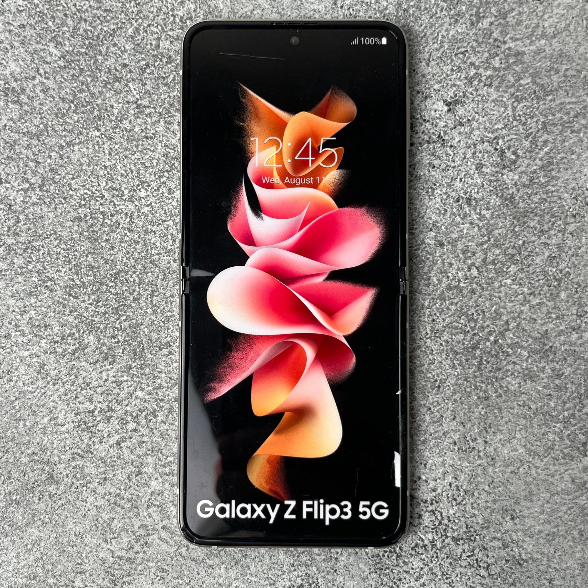 Муляж-смартфон Samsung Galaxy Z...