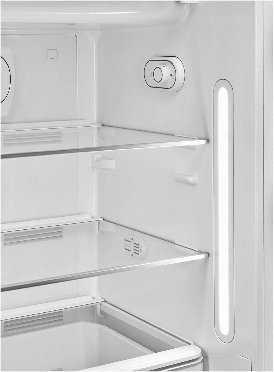 Холодильник SMEG FAB28RCR5 кремовый