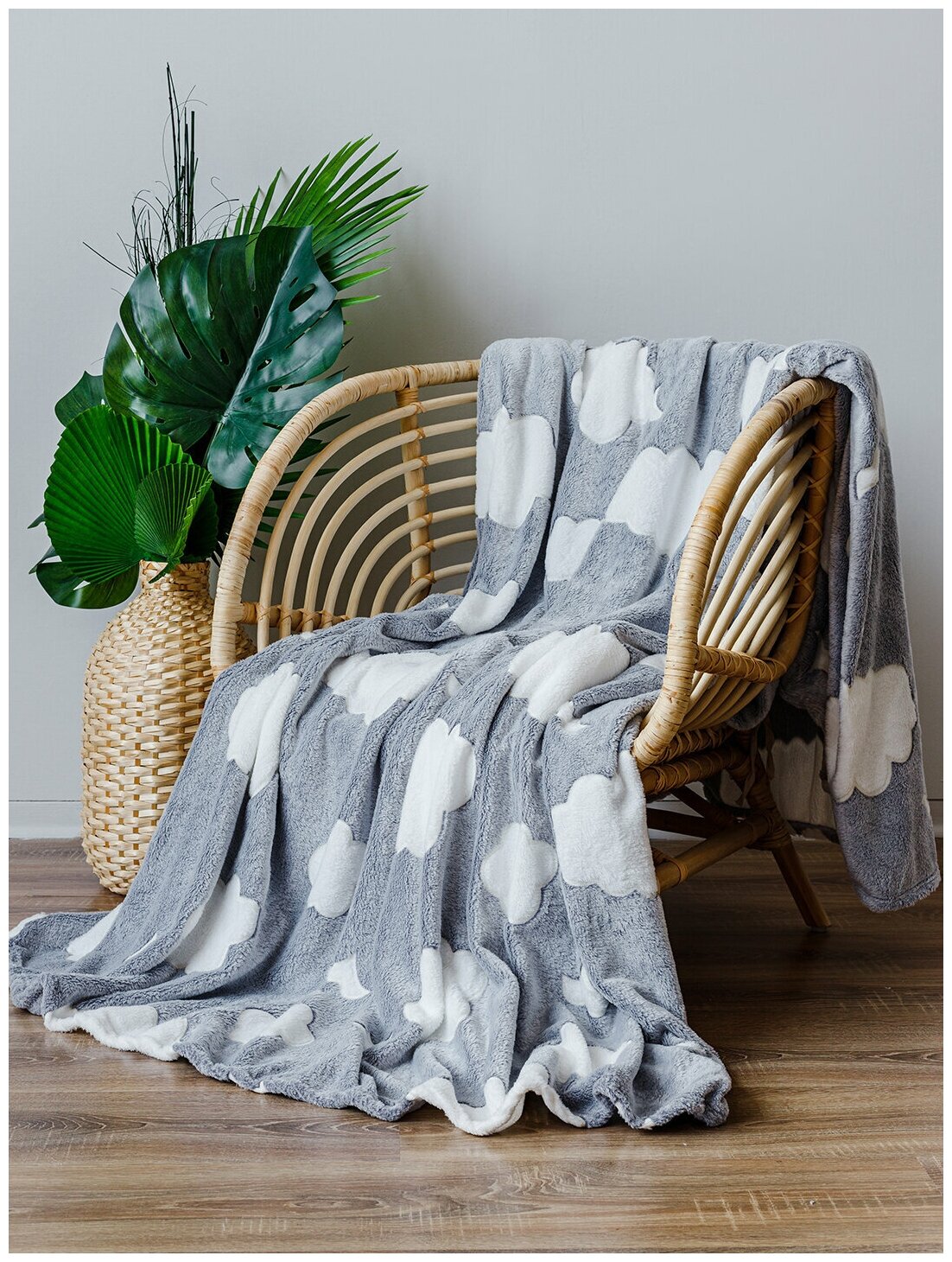 фото Плед покрывало велсофт светящийся в темноте Облака Qunelle 200Х180 см