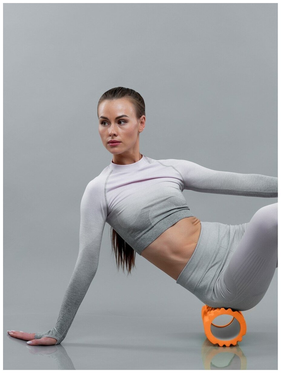 Ролик МФР массажный ShappaFit 33х14см средней жесткости для йоги и пилатеса, ролл для фитнеса, валик для спорта, массажер для спины - фотография № 3