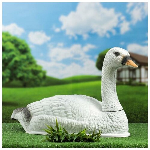 Фигура подсадная "Лебедь полукорпусной" 57х27х16см, "Hidde", цвет белый, материал пластик