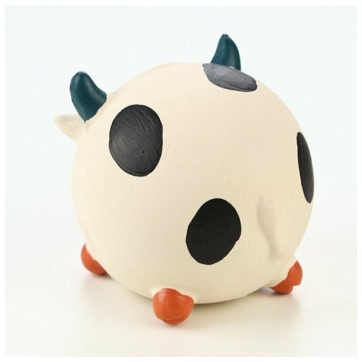 Игрушка пищащая для собак из латекса"Корова-Мяч", 8 см, белая Пижон 7883230 . - фотография № 2