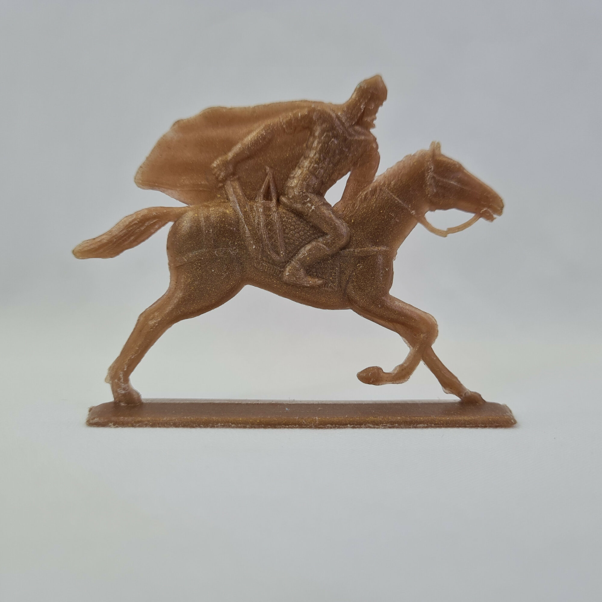 Игрушка винтажная СССР. Фигурка всадника на крылатом коне с подставкой для игры и декорации