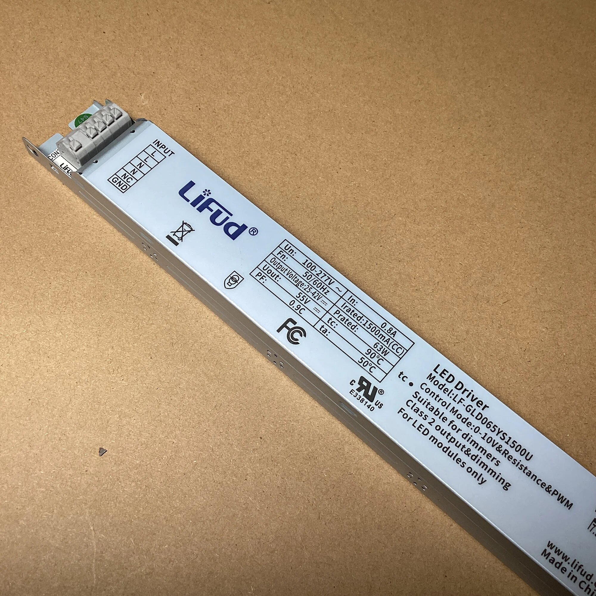 Линейный светодиодный драйвер 60Вт для Tri-proof светильников LF-GLD065YS1500U 63W 25-42V 1500mA