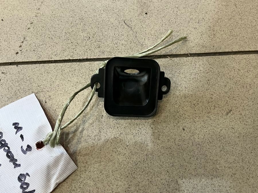 Накладка салона (внутри) от Mazda 3 bk 2003-2009