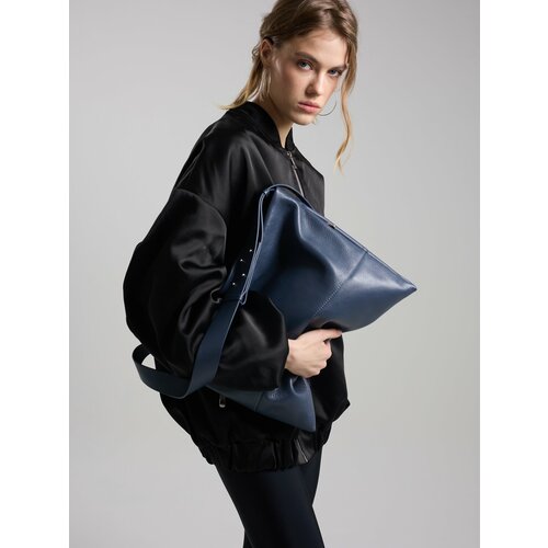 Сумка шоппер Afina фактура гладкая экрю 22990₽