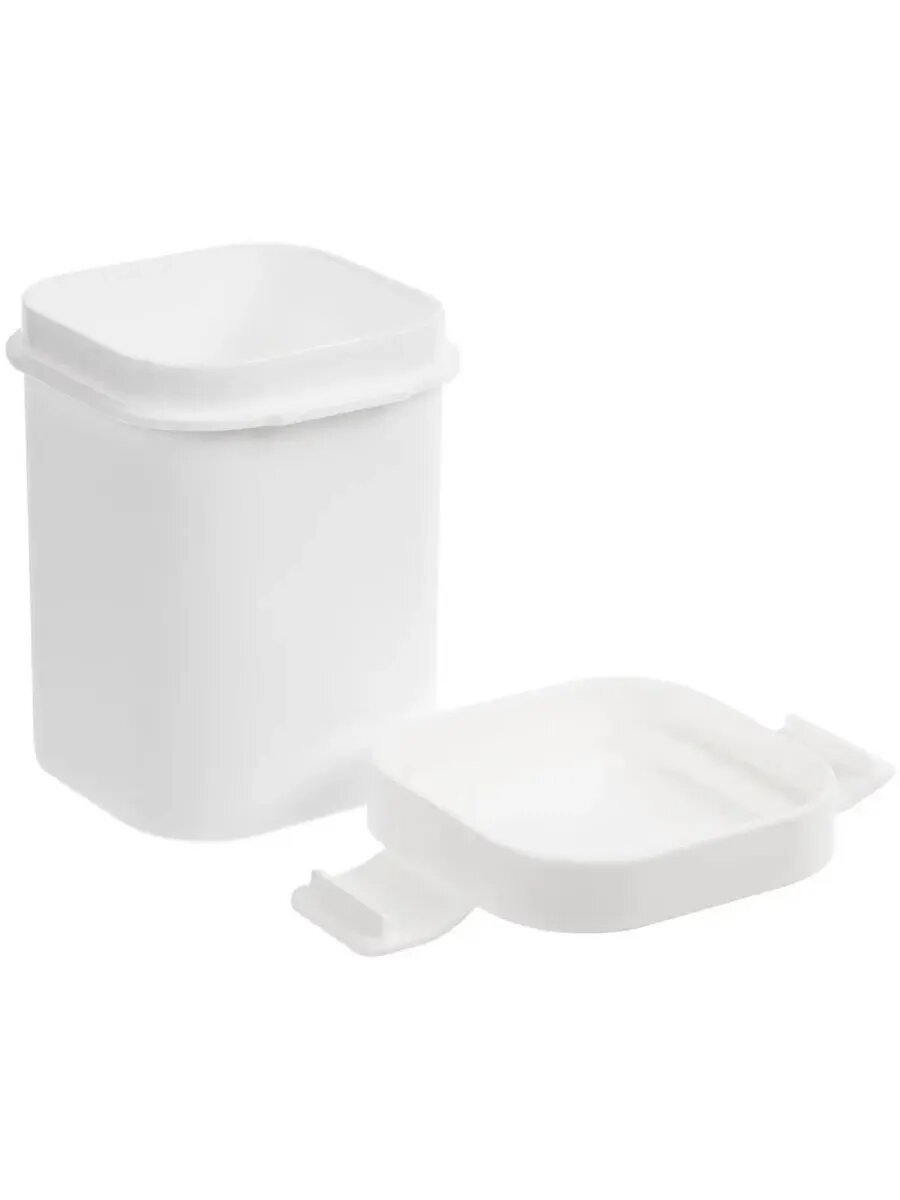 Практичный белый ланчбокс для перекусов