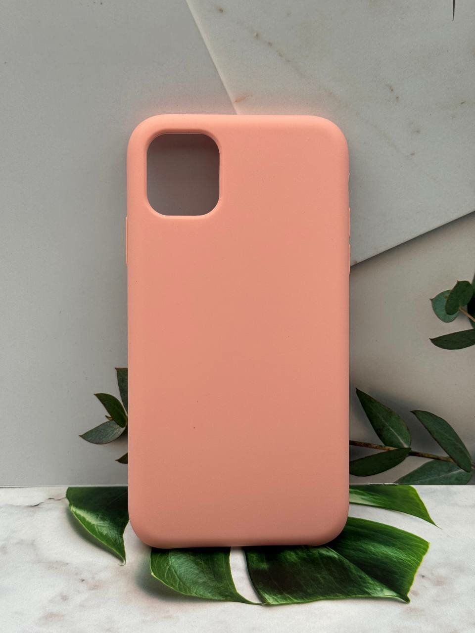 Силиконовый чехол на iPhone 11 защитный