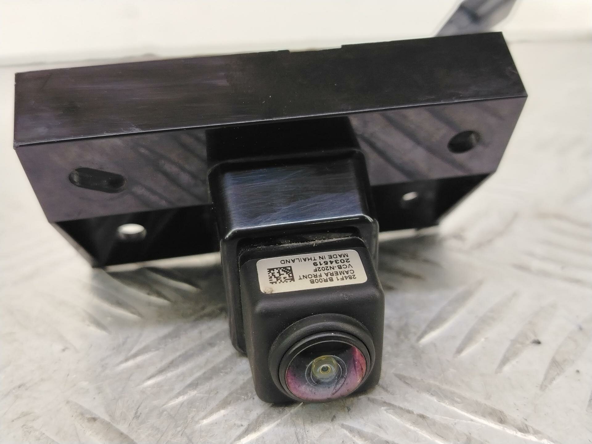 Камера передняя Nissan Qashqai J10 (2006 - 2010) 284F1BR00B