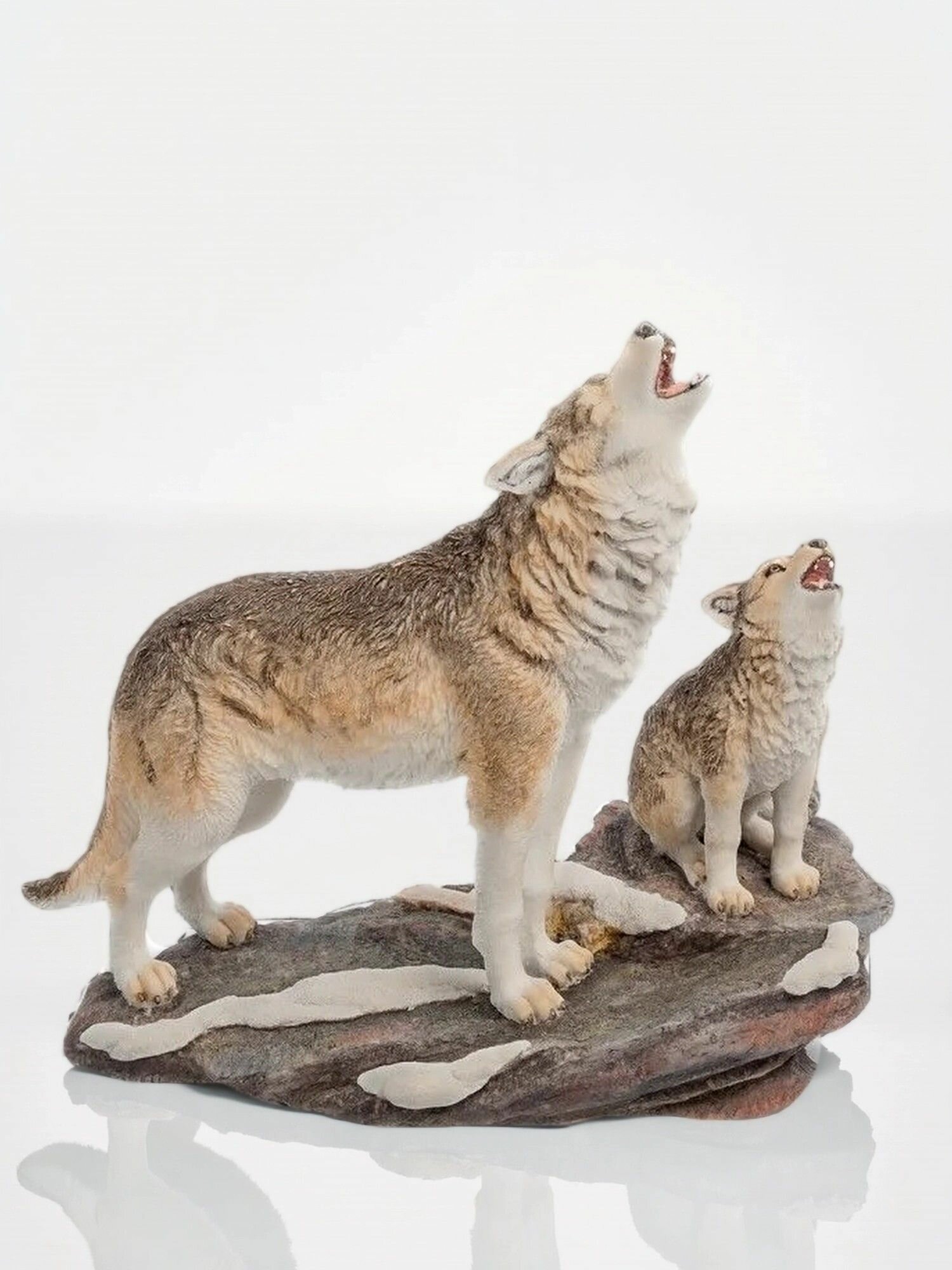 Статуэтка Волк с детенышем, 25*26*16см, полистоун, цвет бежевый