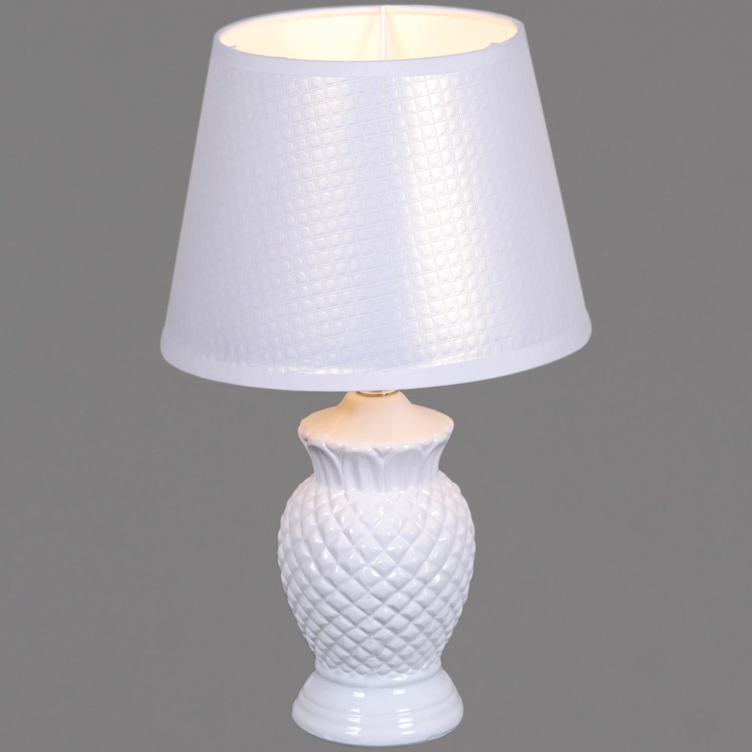 Лампа настольная Reluce 00186-0.7-01 Е14 60Вт, керамическая с абажуром