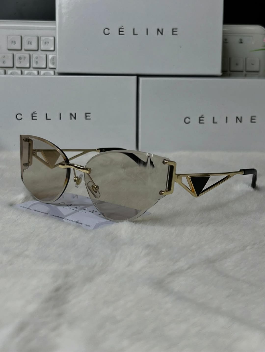 Солнцезащитные очки