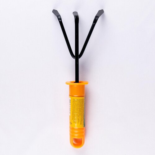 Рыхлитель 3-х зубый HG0388С пластиковая ручка
