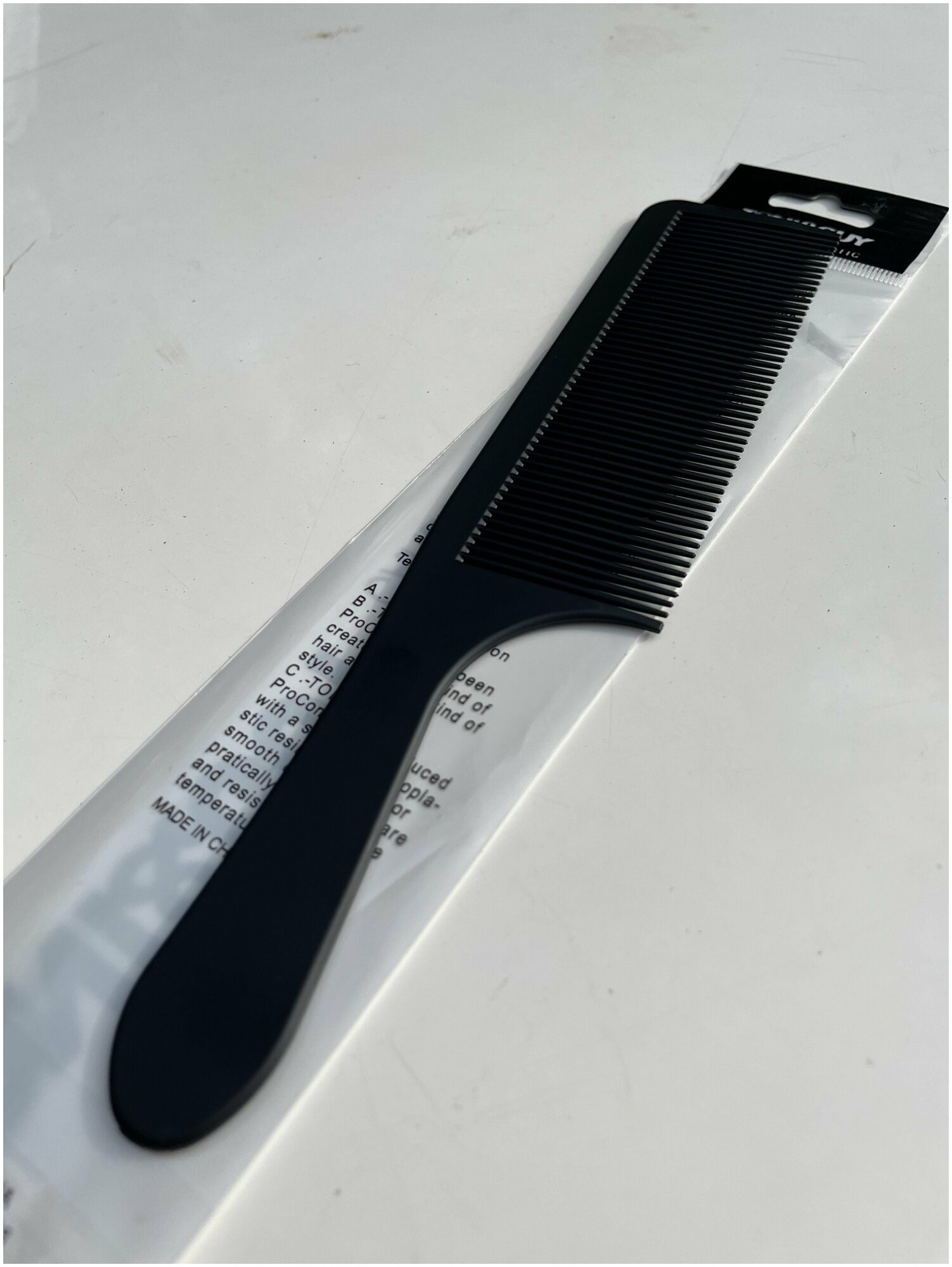 фото Расчёска Toni&Guy гребень карбоновая antistatic