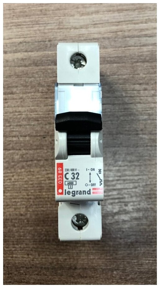 Legrand DX CT Автоматический выключатель 1P 32A (C) 6kA 03389