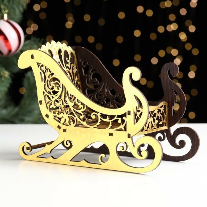 Конфетница новогодняя 'Сани-золото' 20х14х10 см