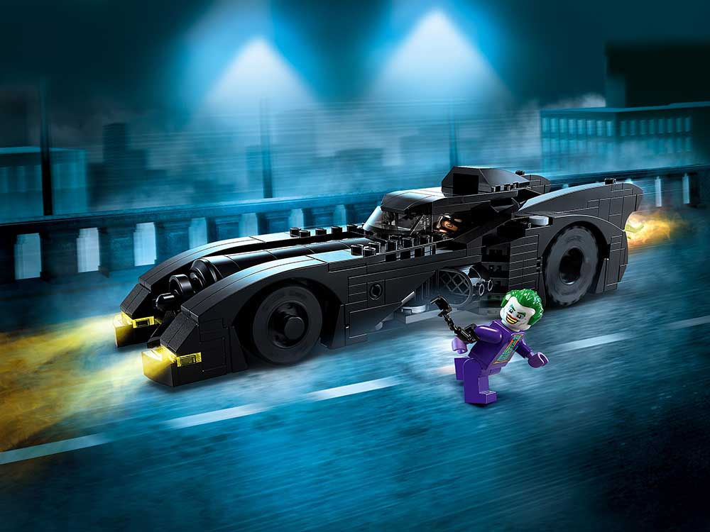 LEGO Super Heroes Бэтмобиль: Бэтмен в погоне за Джокером 76224 - фото №6