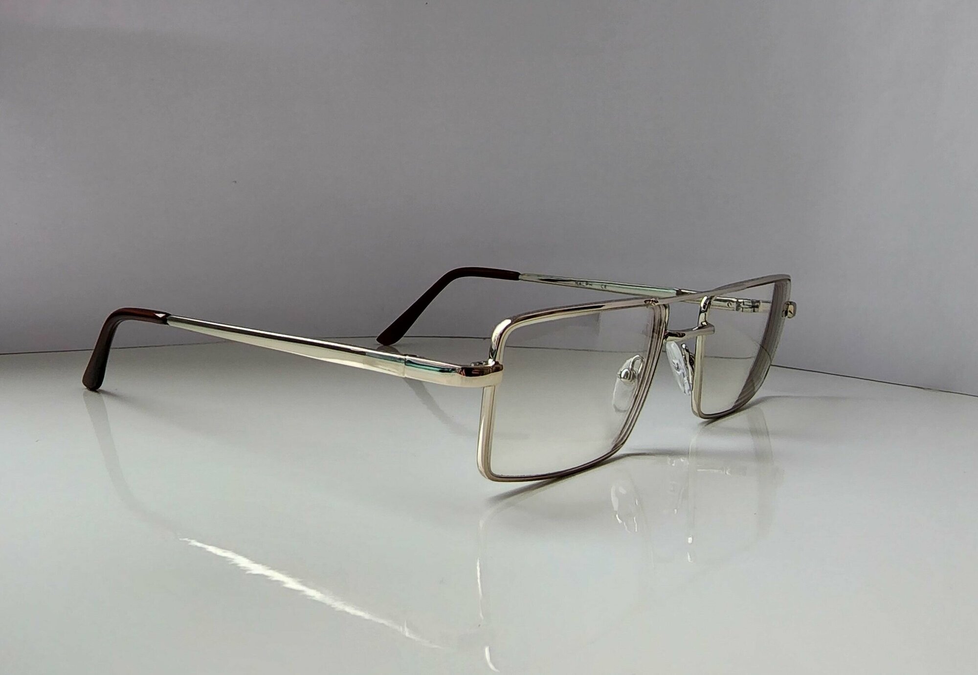 Очки для зрения с фотохромными линзами "хамелеоны"/мужские/очки для дали/для чтения/стекло/ корригирующие, РЦ 62-64 мм, диоптрии -1