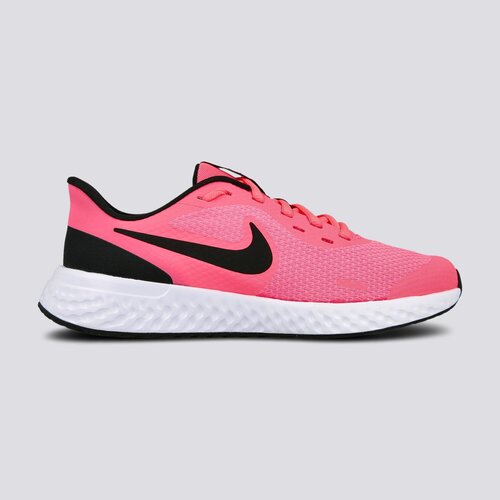 Кроссовки Nike Revolution 5. Размер 35,5. Длина стопы 22,5см. Длина стельки 23см.