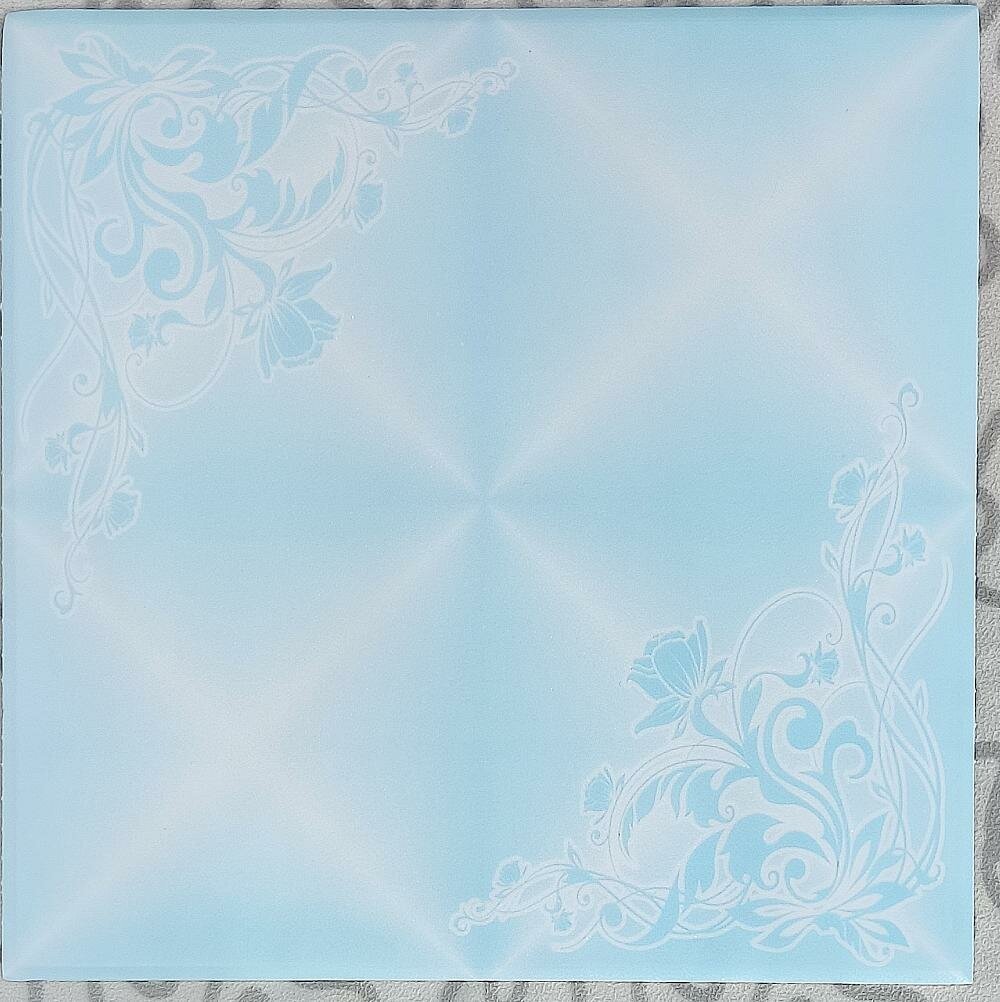 Потолочная плитка с рисунком голубая экструдированная - фотография № 4