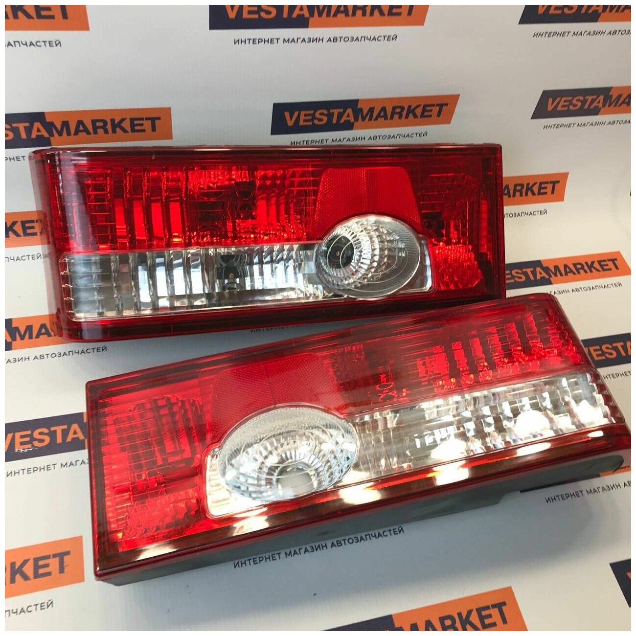 фото Задние фонари (клюшки) под лампочки и патроны ВАЗ 2108, 2109, 21099, 2113, 2114 красные