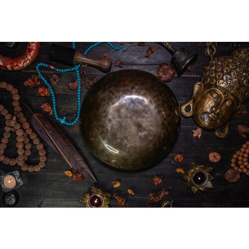 Samadhi Тибетская поющая чаша Кованная: 102 Hz, G#, 29 см, Plain - SBBT Тёмная 29