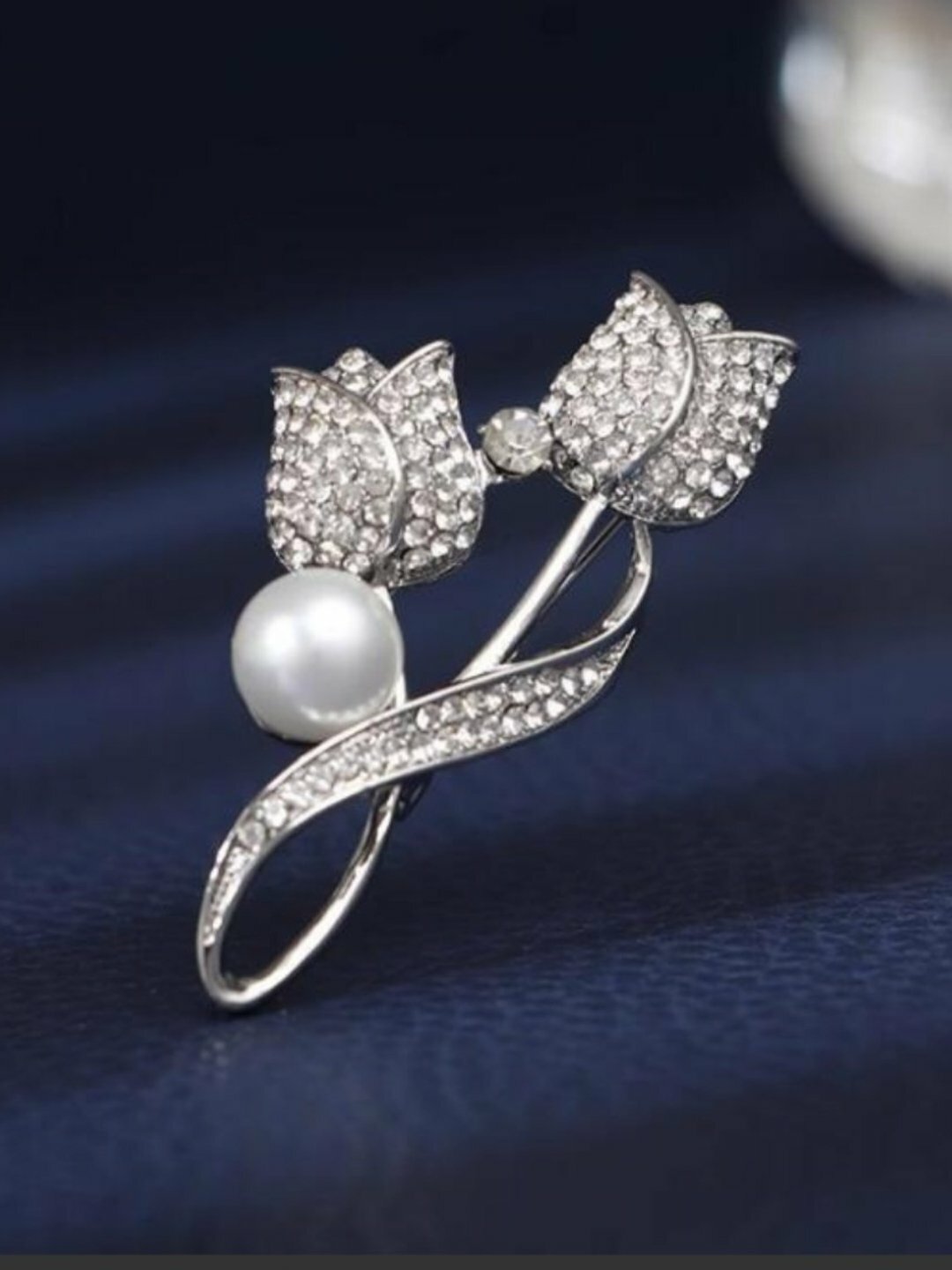 Брошь, искусственный камень