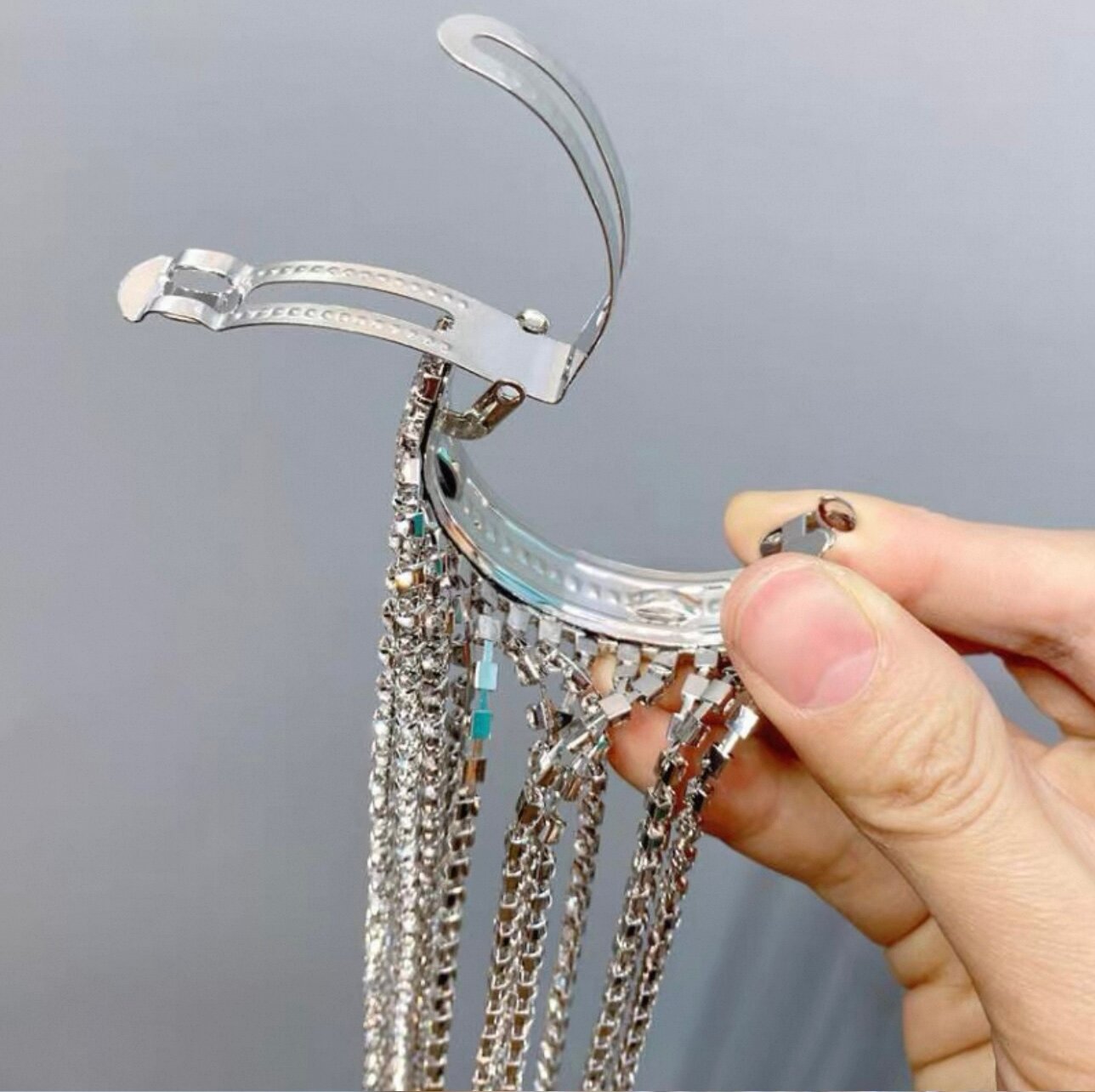 Заколка для хвоста с камнями — фото 1