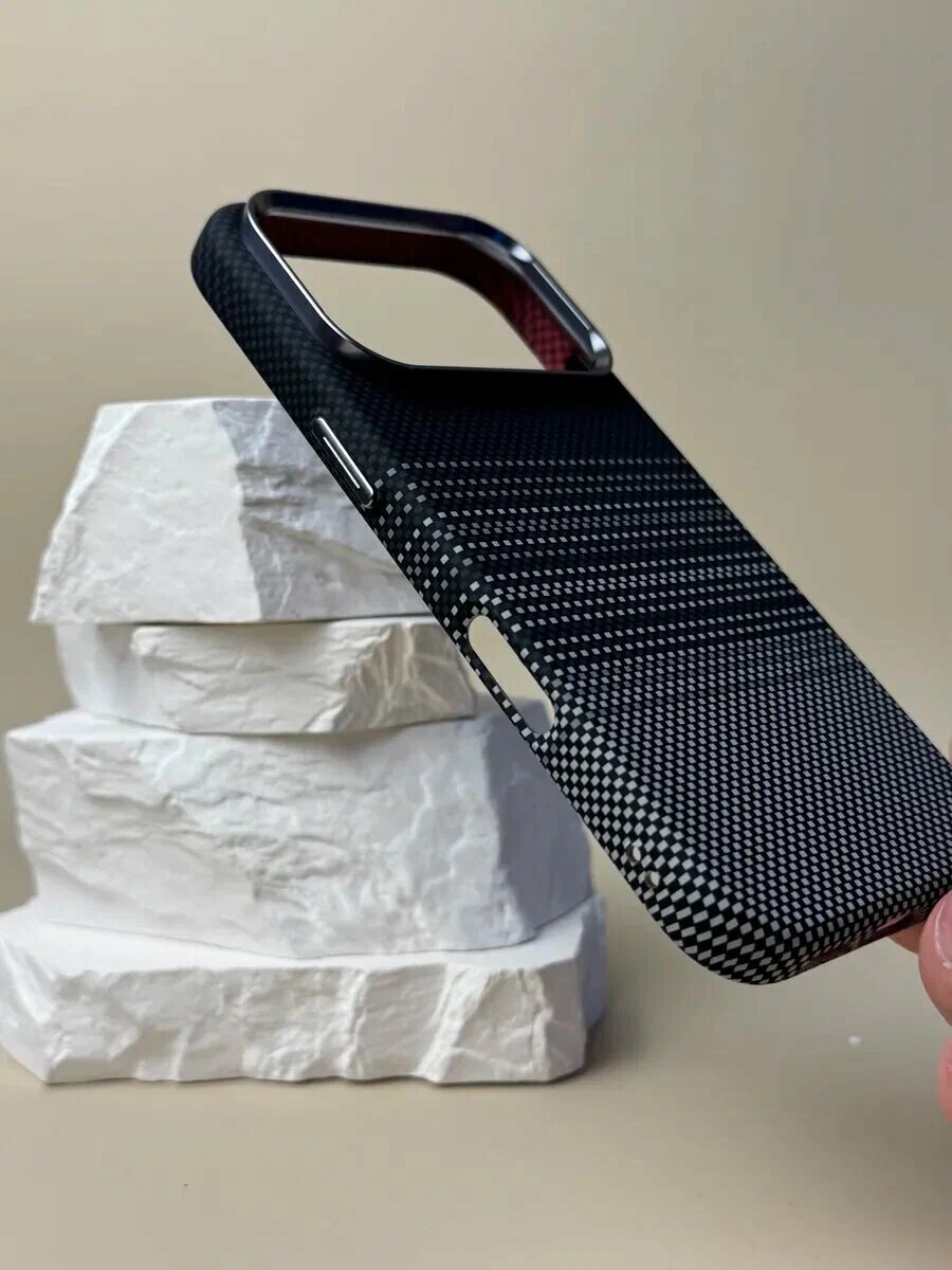 Карбоновый чехол для iPhone 17 Pro Max, ультратонкий, легкий и прочный