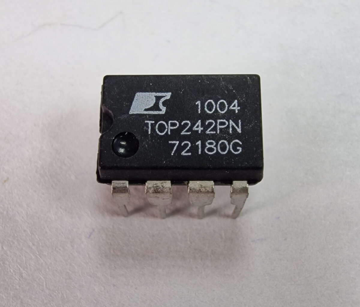 Микросхема TOP242PN