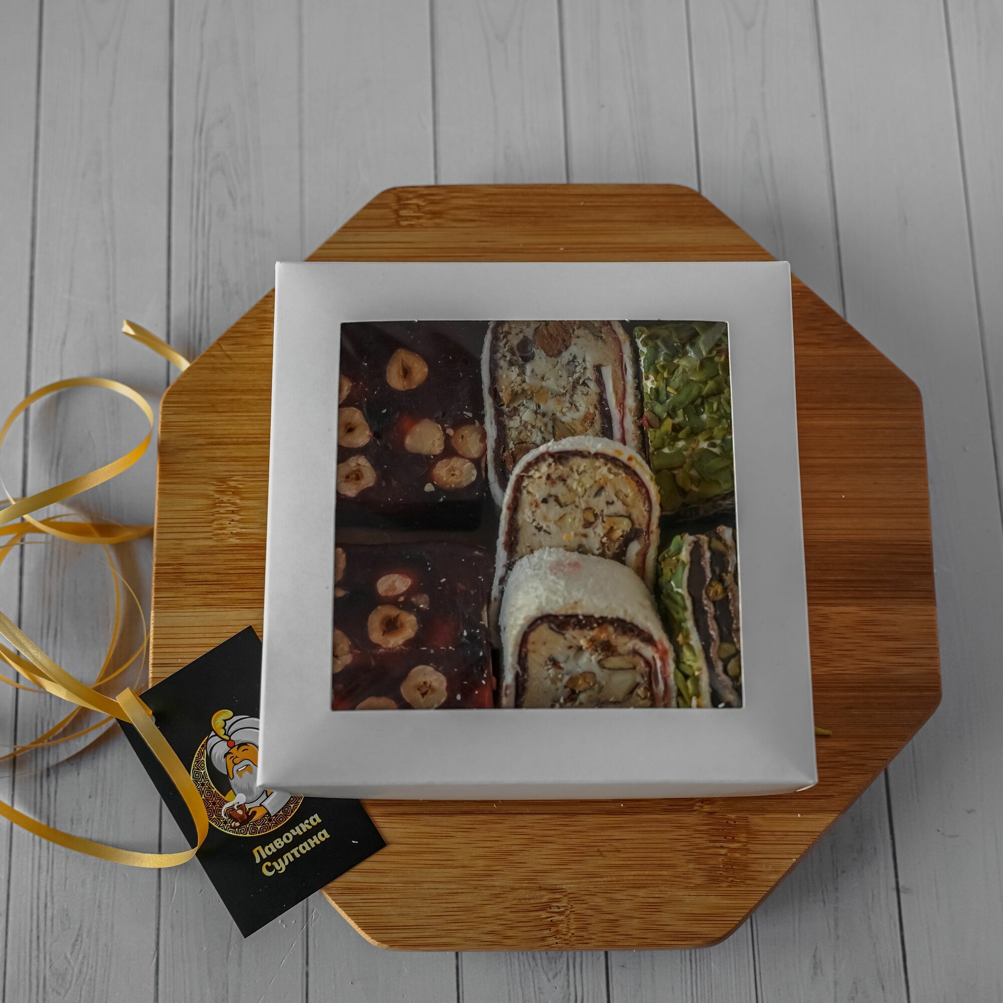 Лукум ассорти фисташково-шоколадный торт, гранат с фундуком, султан с кокосом 500 гр. Турция - фотография № 3