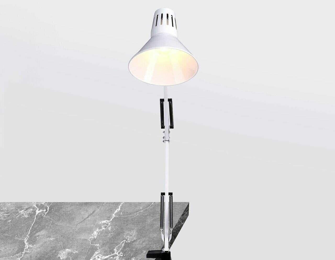 Настольная лампа Ambrella light Desk DE7719 - фотография № 3