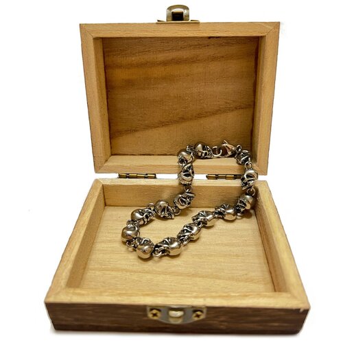 фото Браслет с черепами в подарочном футляре (22 см.) vikings