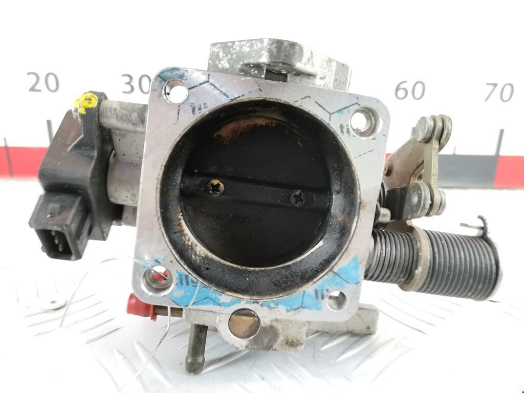 Заслонка дроссельная Opel Vectra B 90541379