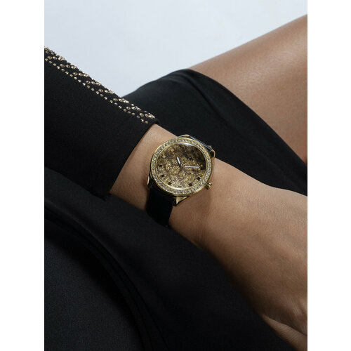 Женские часы Guess