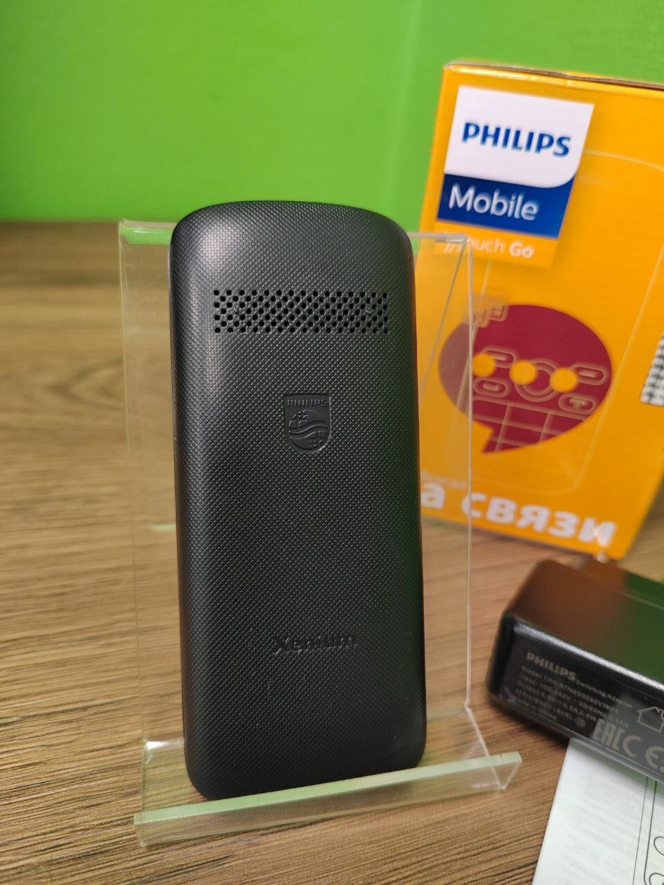 Телефон Philips Xenium E111, 2 SIM, черный — фото 1