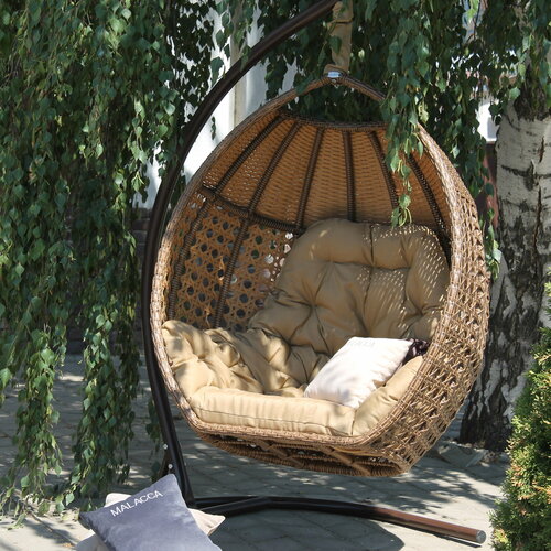 золотистый, коричневый, бежевый