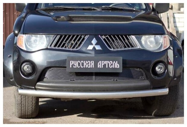 Защитная сетка решетки переднего бампера для Mitsubishi L200 2006-2014