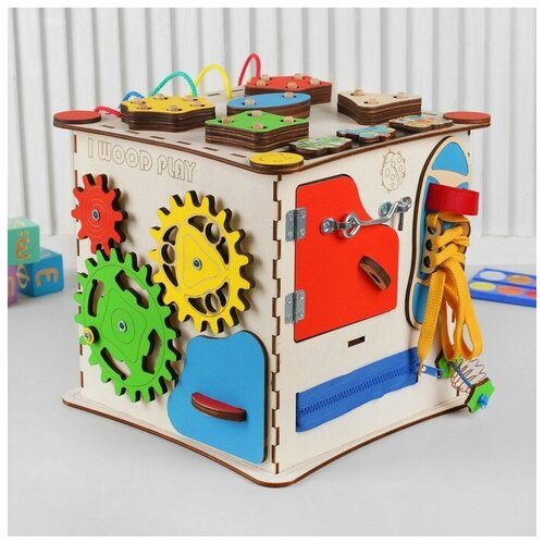 IWOODPLAY Бизикуб «Развивающий куб» без электрики 25×25 см деревянные игрушки iwoodplay бизиборд бизикуб со светом праздник 24x24x21 см