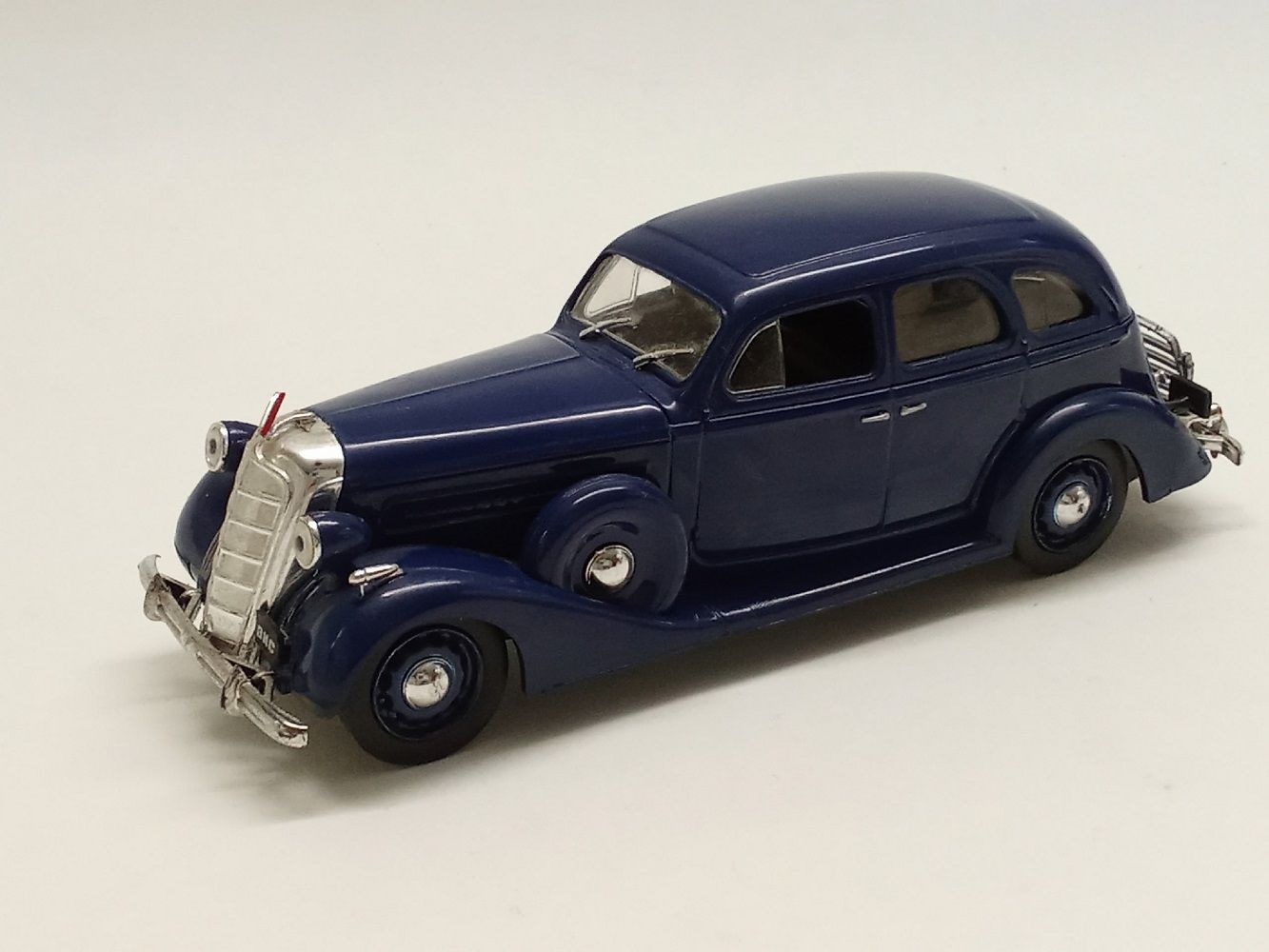 Авто легенды СССР модель ЗИС 101 синий 1:43 без коробки