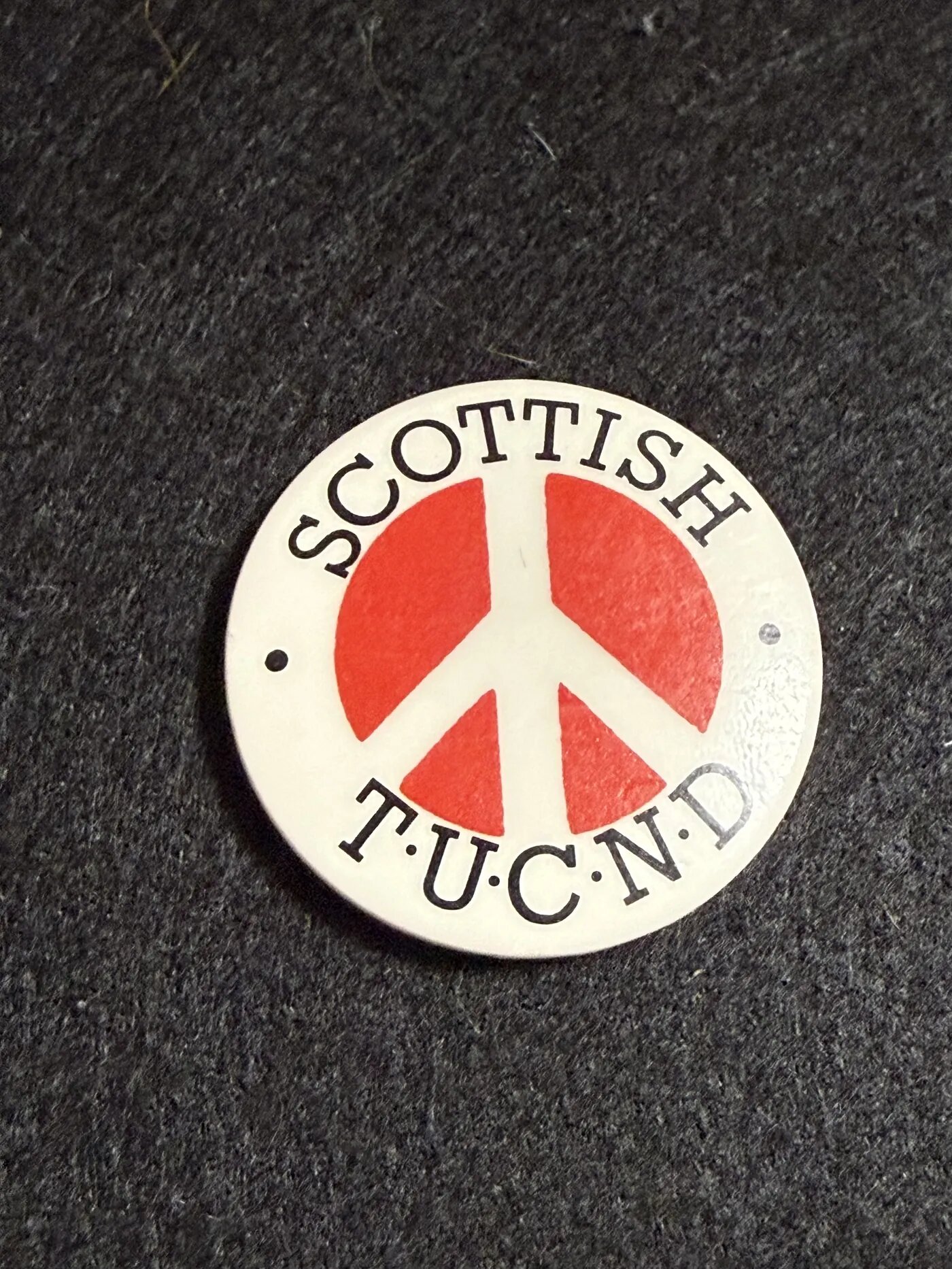 Значок «Scottish T.U.C.N.D. Антиядерное движение»